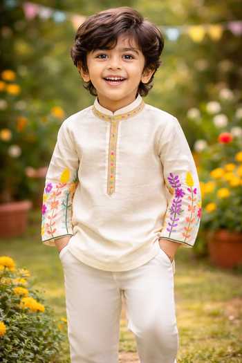 Rage Attire-Sweta Saria Embroidered Sleeve Kurta Set 