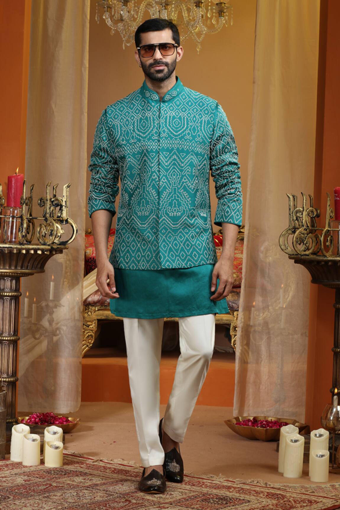 AUGUST by Swati Akash Jhunjhunwala Geometric Pattern Nehru Jacket Set 