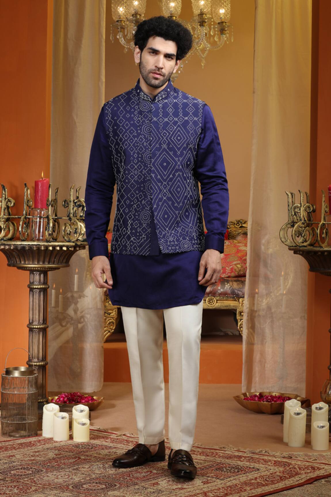 AUGUST by Swati Akash Jhunjhunwala Embroidered Bundi Kurta Set 