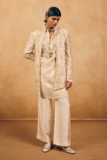 MUKTI AND KAVITH CASA Hexagon Embroidered Jacket & Kurta Set 
