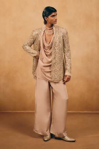 MUKTI AND KAVITH CASA Scallop Embroidered Jacket & Kurta Set 