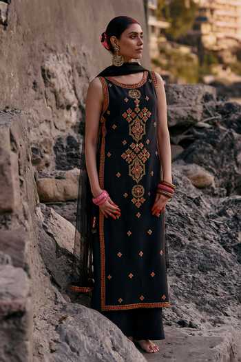 Surily G Crepe Kurta Pant Set 