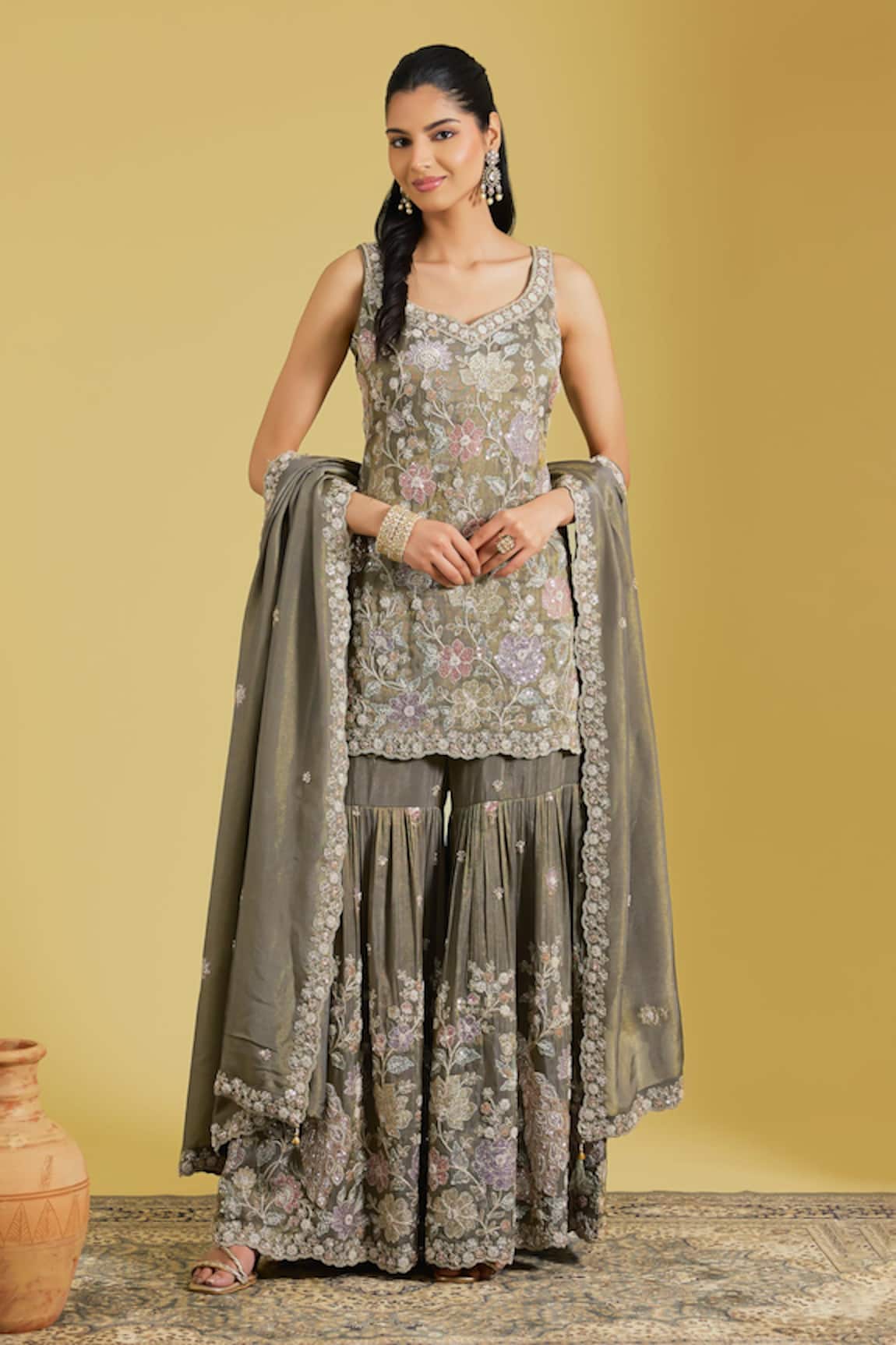 Meenagurnam Resham Cutdana Jaal Kurta & Gharara Set 