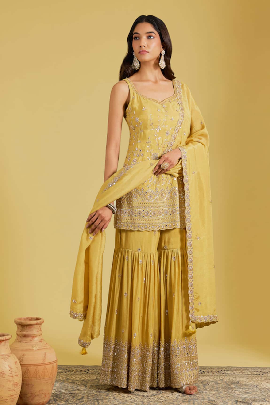 Meenagurnam Patra Zari Floral Embroidered Kurta Gharara Set 