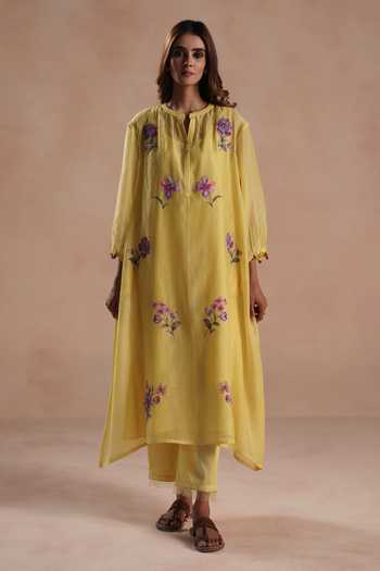 Begum Urvi Embroidered Kurta & Pant Set 