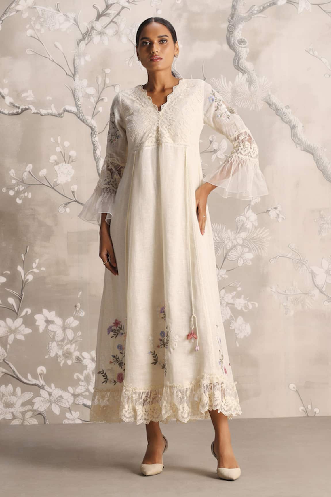 Kaveri Window To Eden Jalabiya Linen Dress 