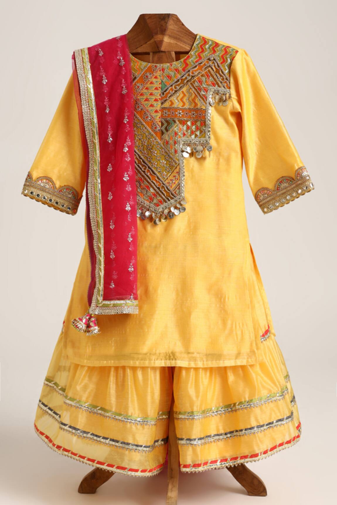 Minime Organics Gota Patti Work Kurta Set 