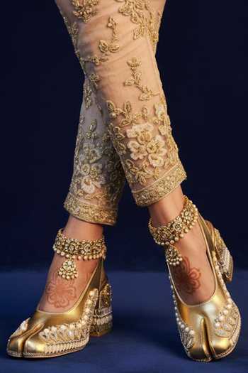 Chal Jooti Desi Tabi Embroidered Heels 