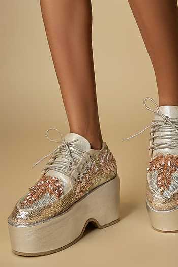 Chal Jooti Roselit Rhapsody Embroidered Sneakers 