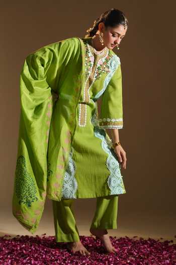 LAHARIO Tulip Embroidered Kurta Set 