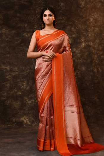 Vishwa By Pinki Sinha Floral Pattern Saree With Running Blouse 