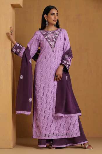 Wazir C Kashmiri Aari Embroidered Kurta Set 