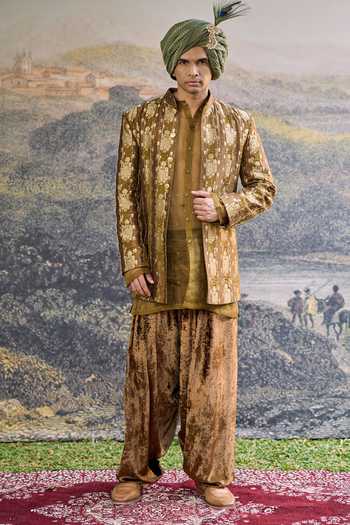 Itrh Zarvika Brocade Woven Jacket & Kurta Set 