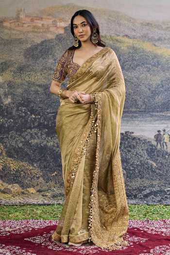 Itrh Zarvika Fusion Saree Set 