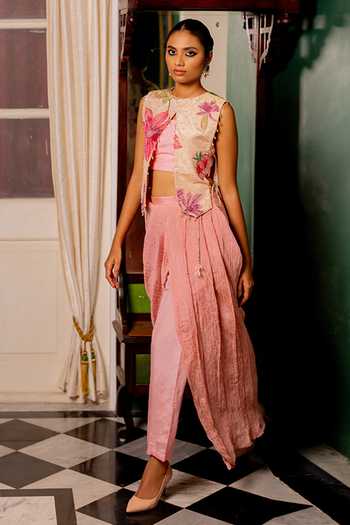 17:17 By Simmi Saboo Printed Shimmer Organza Cape Set 