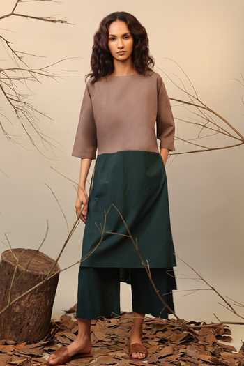 MATI Beige Green Color Block Tunic & Capri Set 