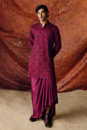 Amaare Heruka Embroidered Kurta Set