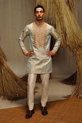 Amaare Sarab Yoke Embroidered Kurta Set