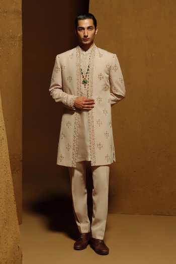Amaare Anakh Embroidered Sherwani Set