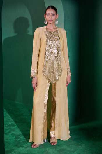 Vedangi Agarwal Yoke Embroidered Kurta & Pant Set 