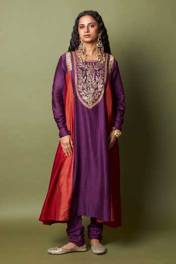 Pants And Pajamas Amira Embroidered Kurta & Pant Set 