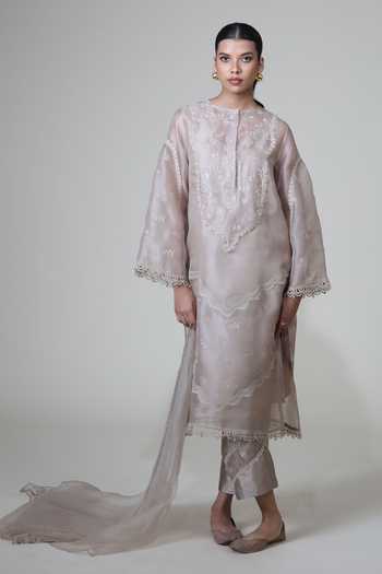Bunka Saira Organza Kurta Set 