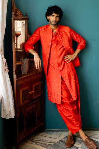17:17 By Simmi Saboo Cotton Silk Butti Work Bundi Kurta Set 