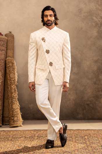 Millionaire Placed Embellished Jodhpuri & Trouser Set 