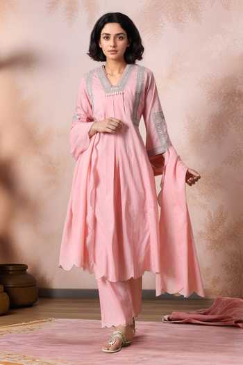 Jhambthreads Scallopm Hem Straight Kurta Set 