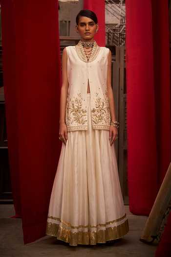 Hirika & Dhruti Jungle Hand Embroidered Kurta & Sharara Set 