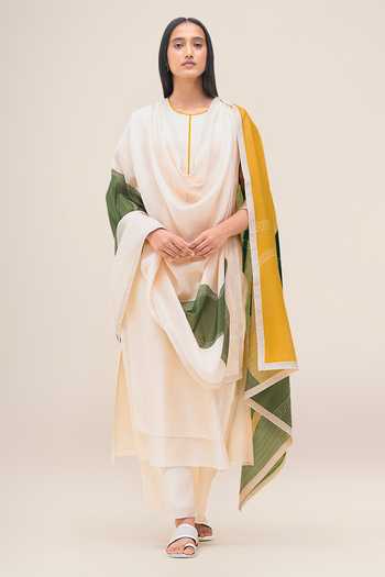 Ampm Koyal Chanderi Kurta Set 