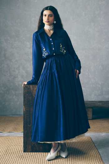 EASE Seiu Placement Embroidered Dress 