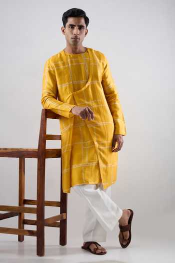 Raw & Rustic By Niti Bothra Overlapped Front Bandhani Kurta 