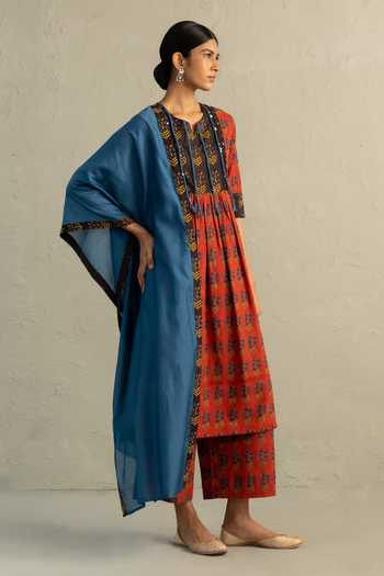 Charkhee Red Phool Hand Block Print Kurta Set 