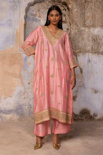 Charu Makkar Hira Embroidered Kurta & Pant Set 