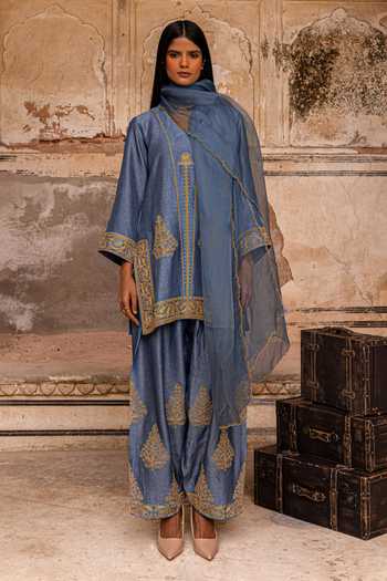 Charu Makkar Emaan Placement Embroidered Kurta Set 