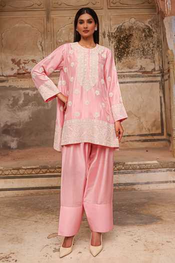 Charu Makkar Yuri Embroidered Kurta & Salwar Set 