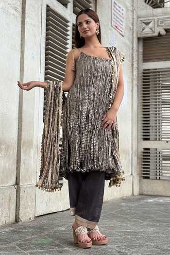 Etasha By Asha Jain Textured Metallic Tissue Kurta Set 
