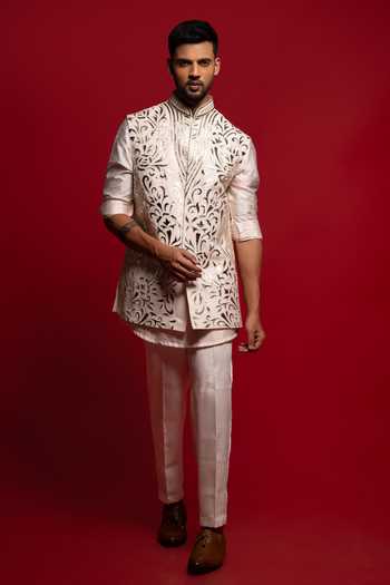 Sven Suits Silk Embroidered Bundi & Kurta Set 