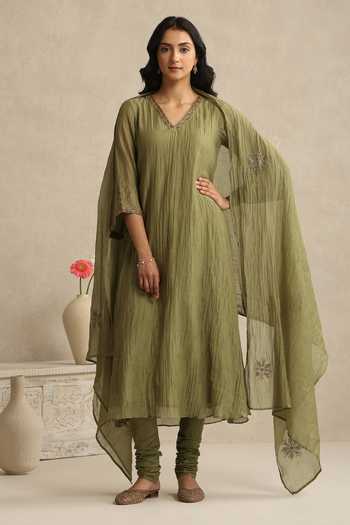 Weaver Story Placement Embroidered Kurta Set 