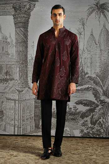Asuka Embroidered Kurta & Pant Set 