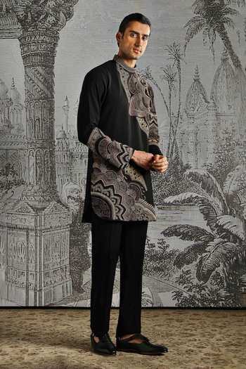 Asuka Self Jaquard Kurta & Pant Set 