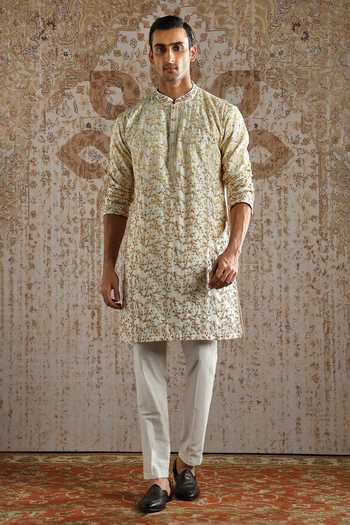 Asuka Embroidered Chanderi Silk Kurta Set 