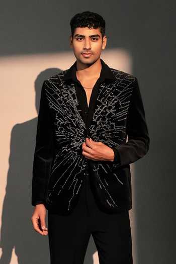 ROHIT DOSHI Craqulon Embellished Velvet Blazer 