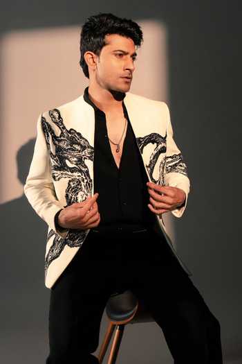 ROHIT DOSHI Ancient Layers Bandhgala Jacket 