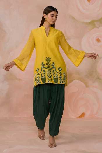 Kahani Lush Hand Embroidered Chanderi Kurta & Dhoti Pant Set 
