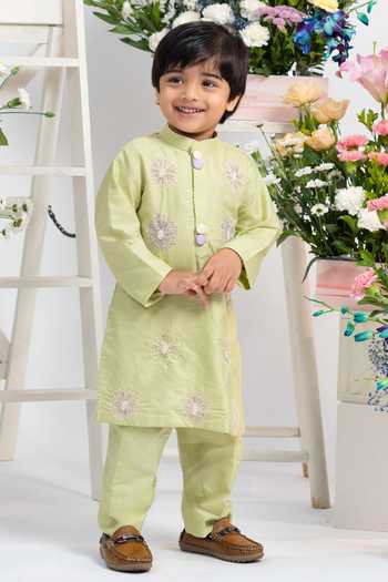 Kirti Agarwal - Pret N Couture Embroidered Kurta Set 