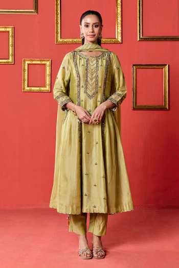Studio Bagechaa Kamla Zardozi Work Kurta Set 