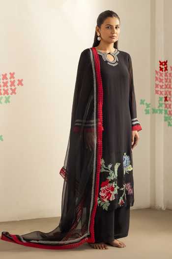 Radha Sharma Embroidered Kurta Set 