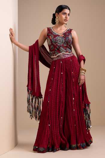 Aamra By Lavanya Hand Embroidered Dupatta 